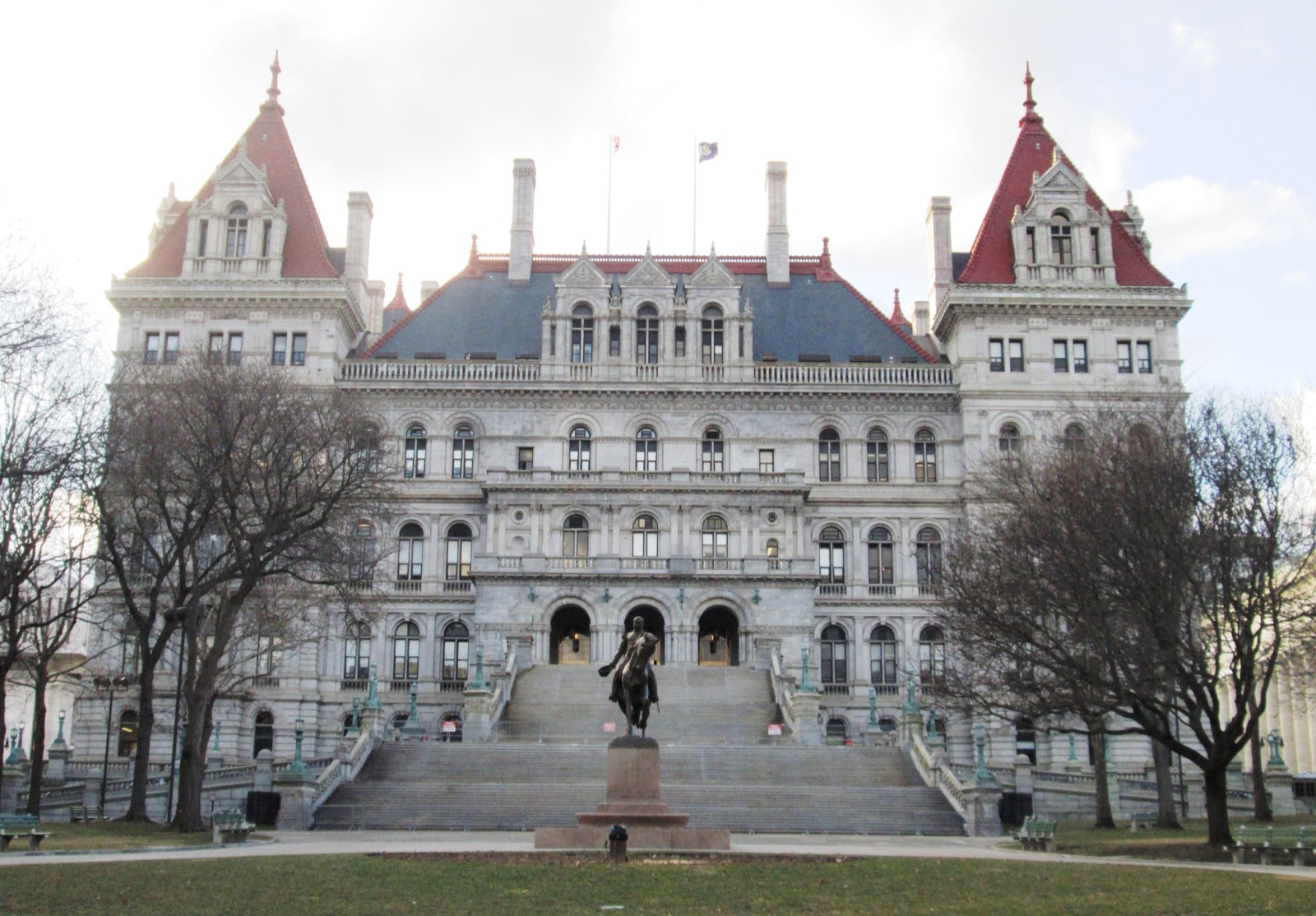 The southeast facade of the New York State Capitol building in Albany